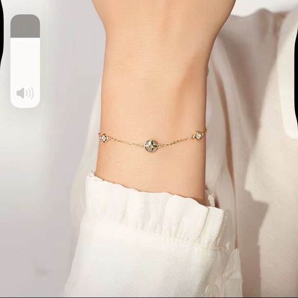 ENA925 14k over Sterling Silver Floral Bracelet - Picture 2 of 3